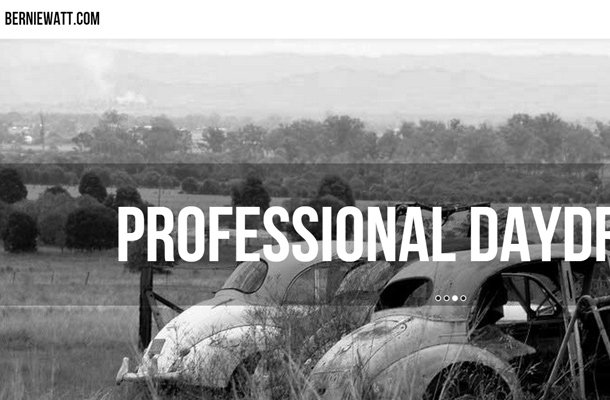 Sự góp mặt của 24 portfolio của copywriter trong kho website đẹp bernie watt clean portfolio website Thiet ke website ca nhan