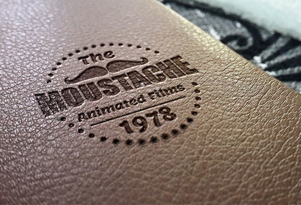 Leather Stamping Logo MockupThiet ke logo chuyen nghiep