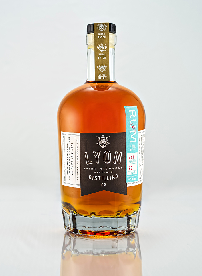 Thiết kế bao bì sản phẩm Lyon Distilling Co